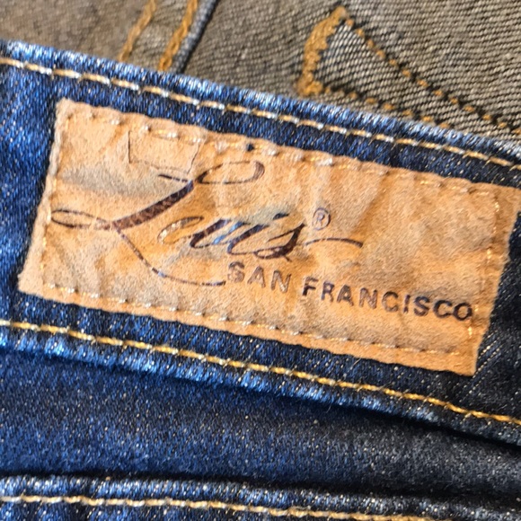 Levi’s San Francisco Demi Curve Classic Straight Leg Jeans - Picture 5 of 10